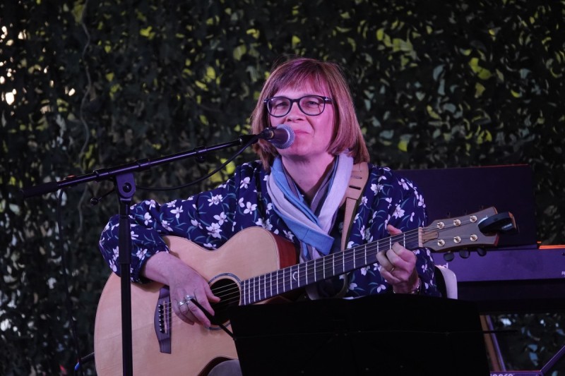🎸Live music & tapas night: Elke Thiers @ ToBe Kempen